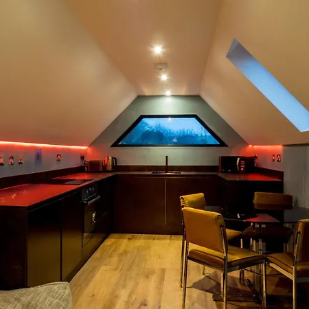 Holiday home Chy Glynn. Luxury With Hot Tub And Views.