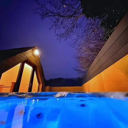 Chy Glynn. Luxury With Hot Tub And Views. * St Agnes (Cornwall)